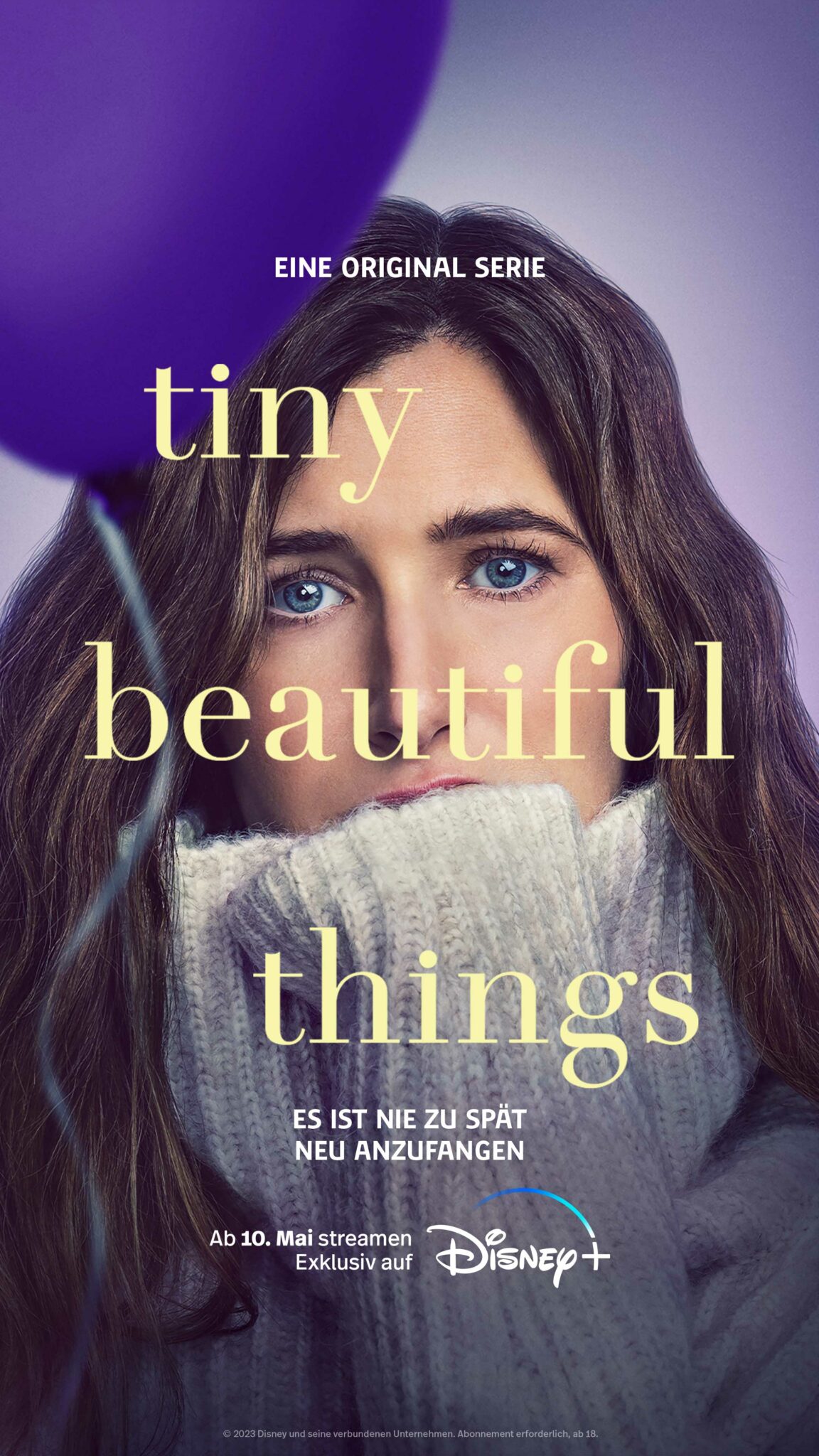 Kathryn Hahn auf dem Poster von Tiny Beautiful Things.