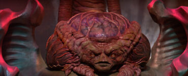 Der Anführer der Marsianer sieht aus wie ein riesiges Gehirn mit kleinem Gesicht - Invasion vom Mars.