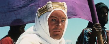 Lawrence von Arabien (Peter O'Toole) in nachdenklilcher Pose