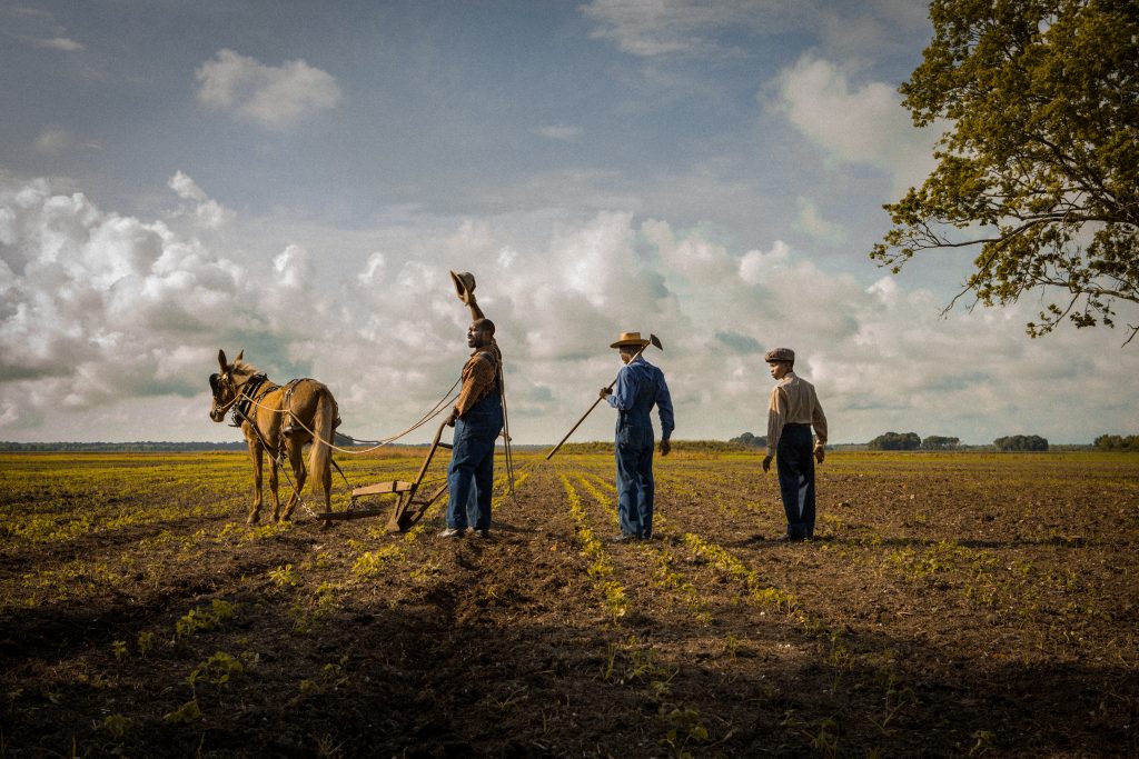 Die Jackson's bei der alltäglichen Farmarbeit in "Mudbound" © Netflix