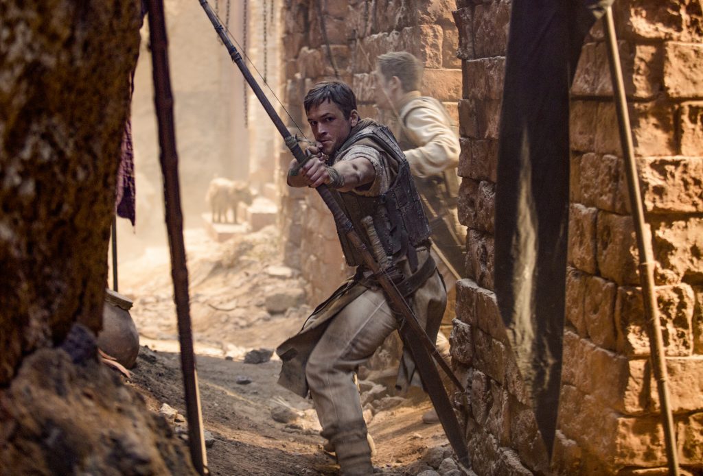 Robin von Locksley (Taron Egerton) während des Kreuzzuges ©StudioCanal