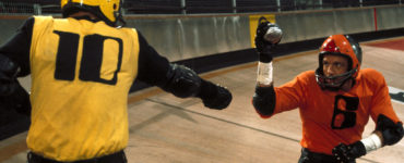 James Caan im Duell mit einem gegnerischen Spieler beim Rollerball.